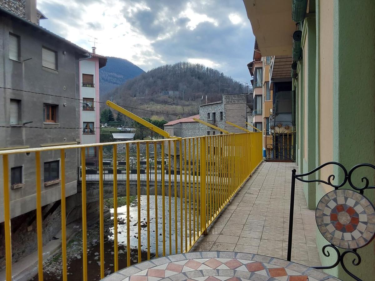 Allotjament Can Polit Кампродон Екстериор снимка